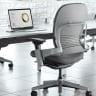 スチールケース リープ Steelcase Leap USオリジナル オフィスチェア 張地ブラック 背座クロス張り プラチナフレーム ランバーサポート付き 46216179P 6249 5F17-1