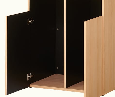 内側は汚れが目立ちにくいブラック