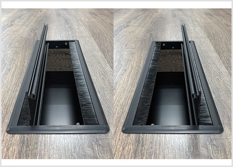 両開きのコードホールを採用