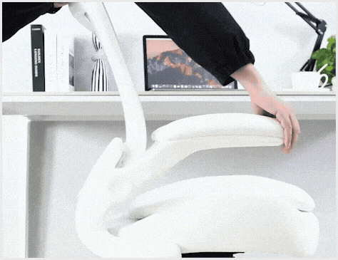 アームアップで収納もスムーズ