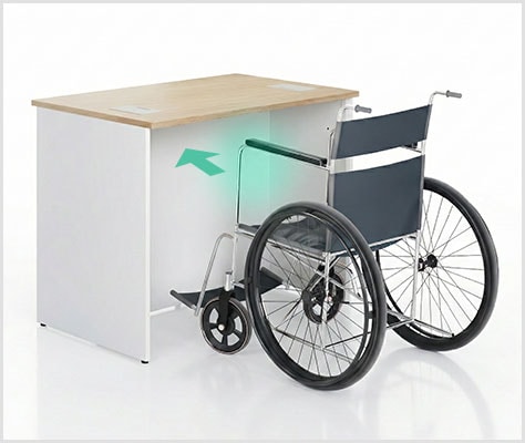 車いすの方などのデスク代わりにも