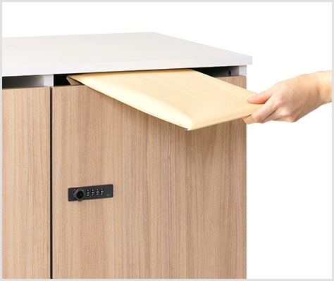 A3サイズも対応可能な投函口