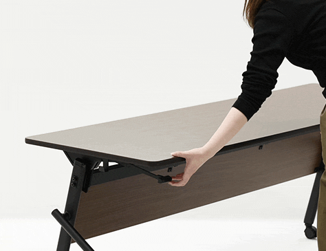 ワンタッチで折りたたみ