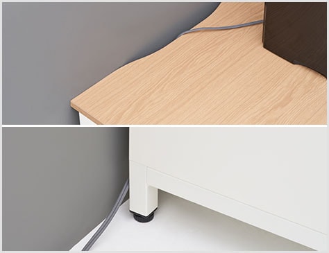 すっきり配線できるスリット付き