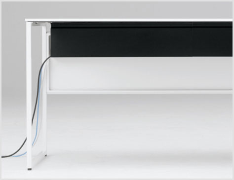 3K25HE 木目パネル脚(プライズウッド) メラミン天板 幅1200×奥行700×高さ720mm (オカムラ)の通販 | オフィスコム | ソリスト Soliste スタンダードタイプ(高さ720) 台形天板(左タイプ) 即納超歓迎