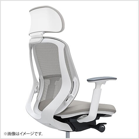 フィット性を高めた背フレーム