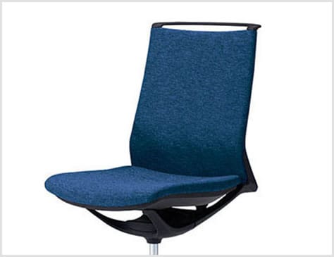 スッキリとしたアームレスタイプ