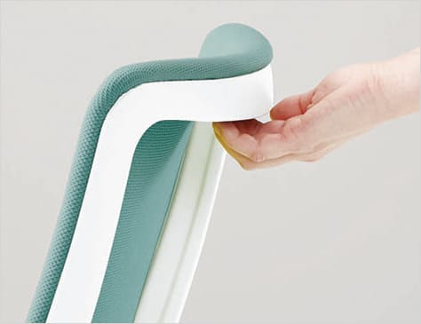 移動に便利な背フレームの手かけ