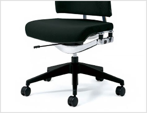 KC-RP64SL 標準仕様ナイロンキャスター 幅650×奥行633×高さ1187mm プラス(PLUS)の通販 | オフィスコム | リオルガワンシリーズ ハイバック 肘なし 大人気格安