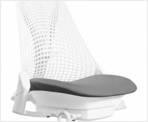 すっきりとしたアームレスタイプ